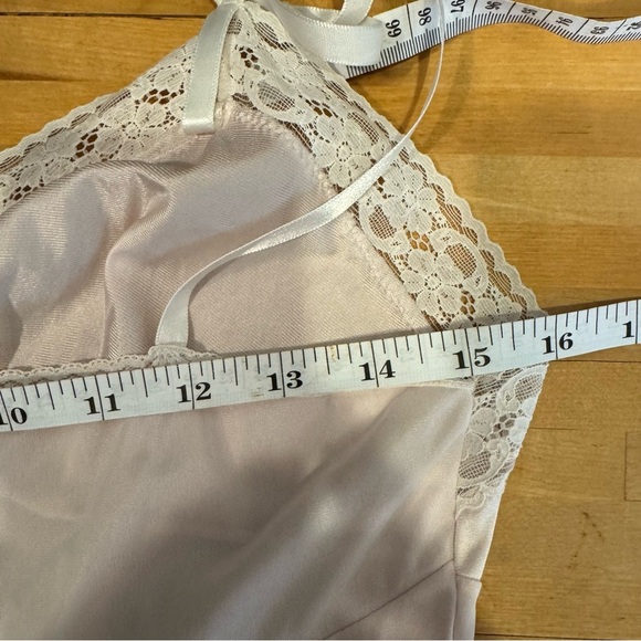 π 6/$60 Source Unknown Lacy Satiny Nightgown Pink White Adjustable Straps Medium - Picture 3 of 4